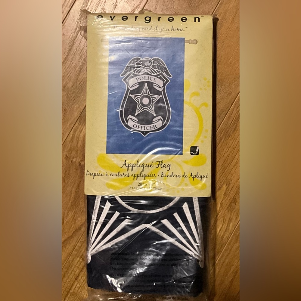 Evergreen Enterprises Police Officer Applique Garden Flag Banner 28 x 44 in New